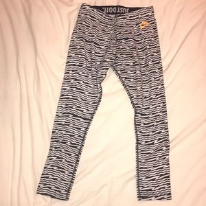 Women’s Nike leggings